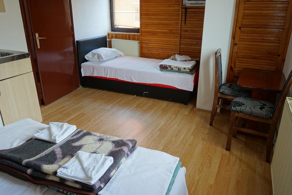 Lovac II Hotell Žabljak Eksteriør bilde