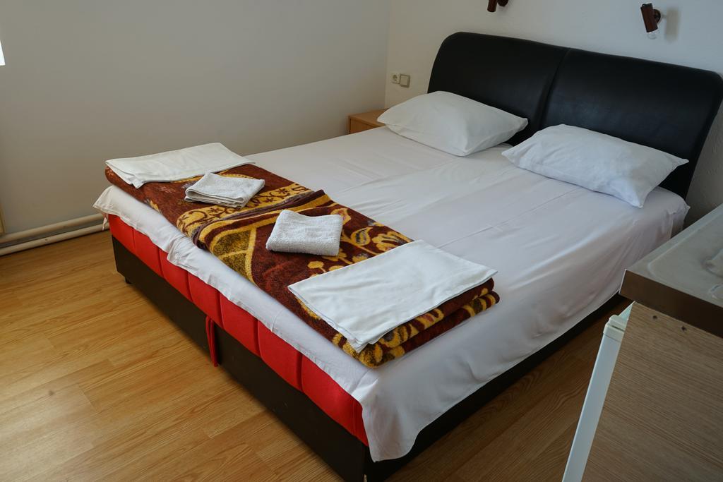 Lovac II Hotell Žabljak Eksteriør bilde