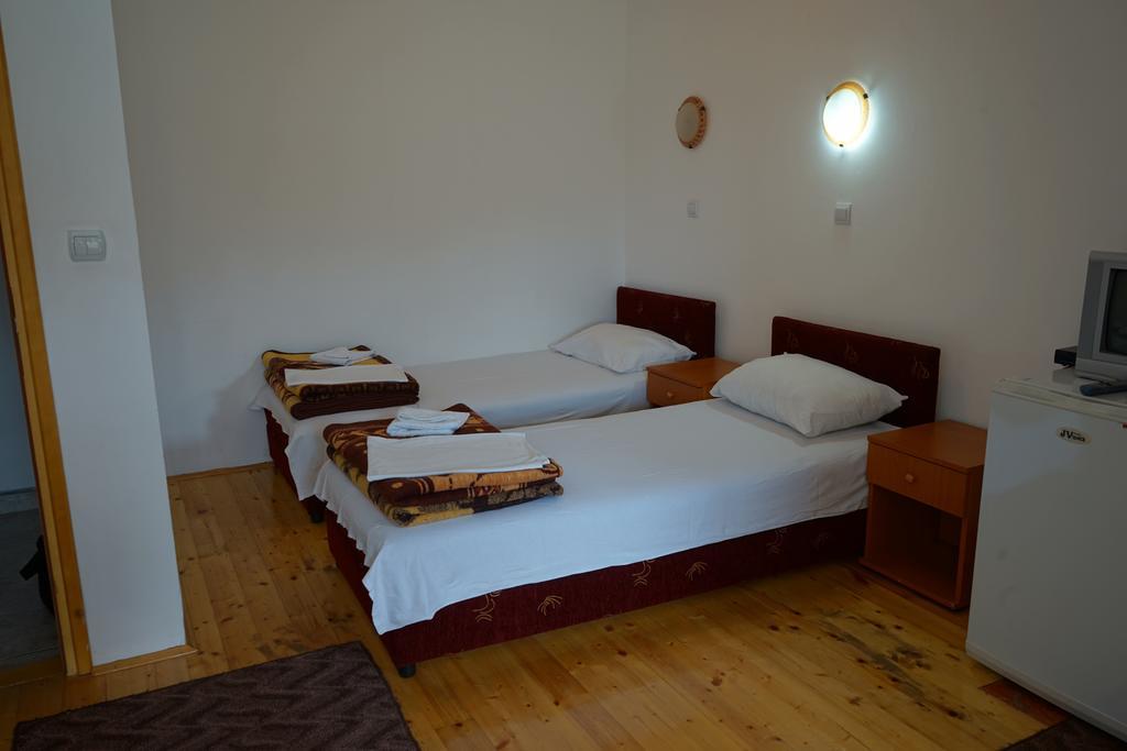 Lovac II Hotell Žabljak Eksteriør bilde